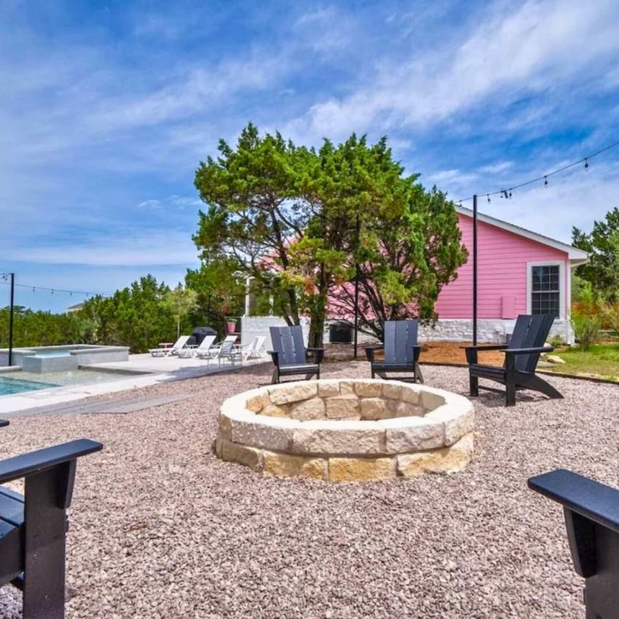 Austin Bachelorette Party Guide: Where To Stay | The Pink House ATX with BacheloretteStays