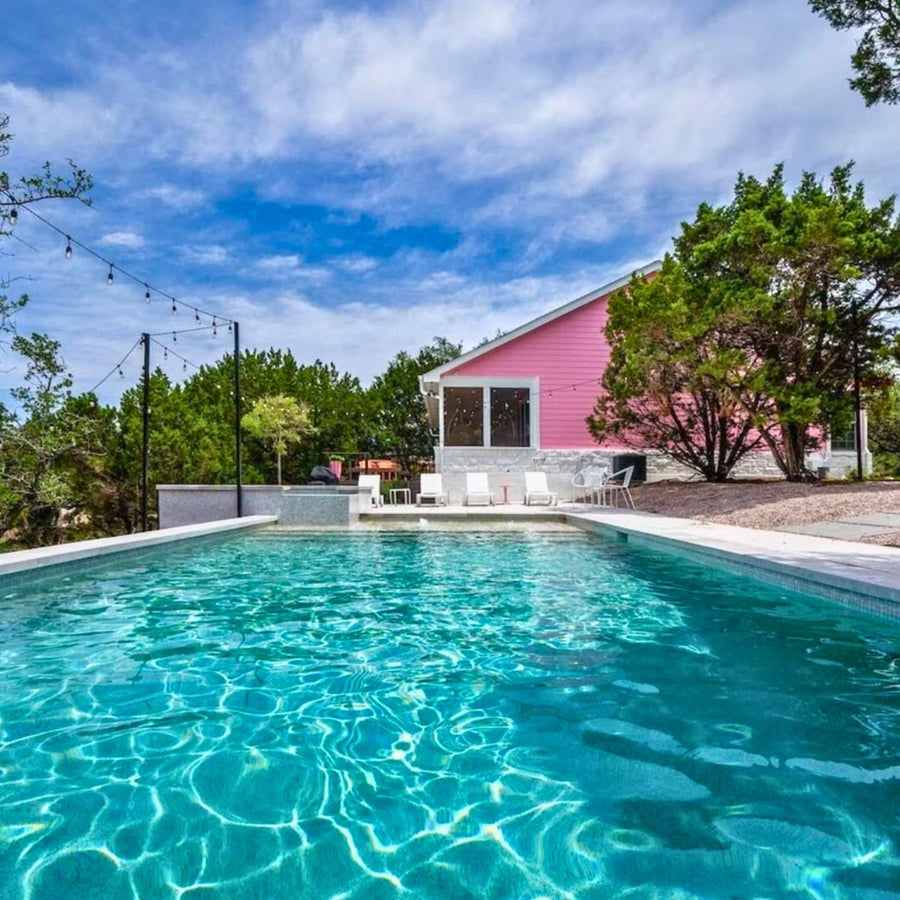 Austin Bachelorette Party Guide: Where To Stay | The Pink House ATX with BacheloretteStays