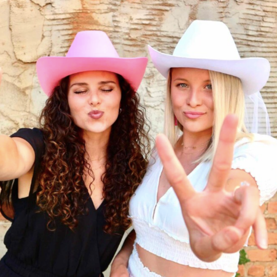 Hats, Wigs & Hair Accessories