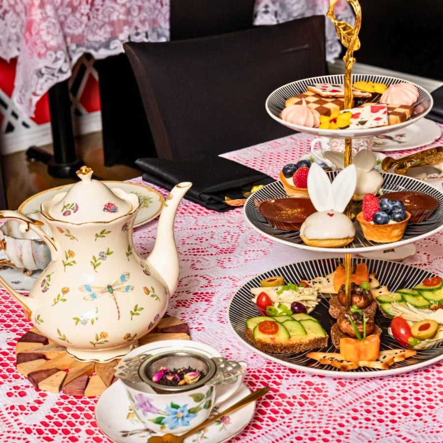 Las Vegas Activities & Itinerary Ideas - Tea Party Experience with Photo Vegas Tours