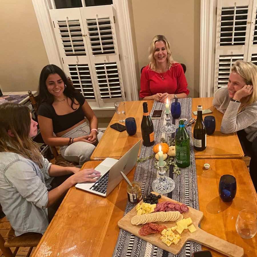 Nashville Bachelorette Party Ideas - Girls Night Astrology | Stag & Hen
