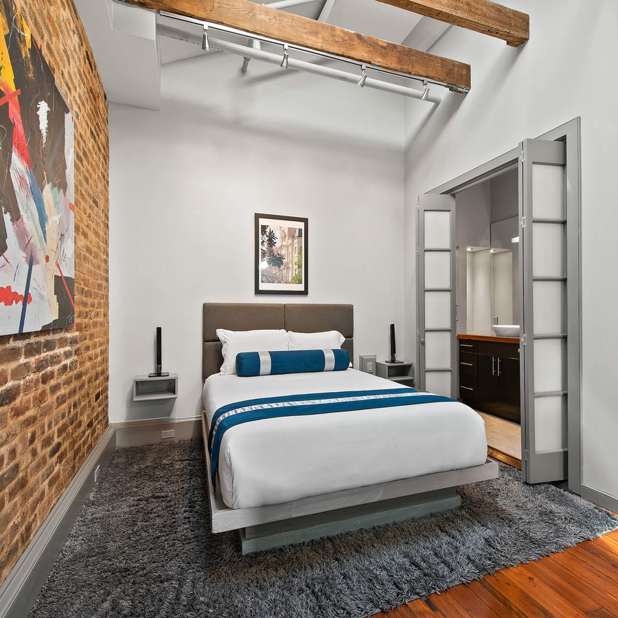 New Orleans Bachelorette Party Activity and Itinerary Ideas - Where To Stay - The Natchez Vacation Rentals - The BEST Bachelorette Party Guide