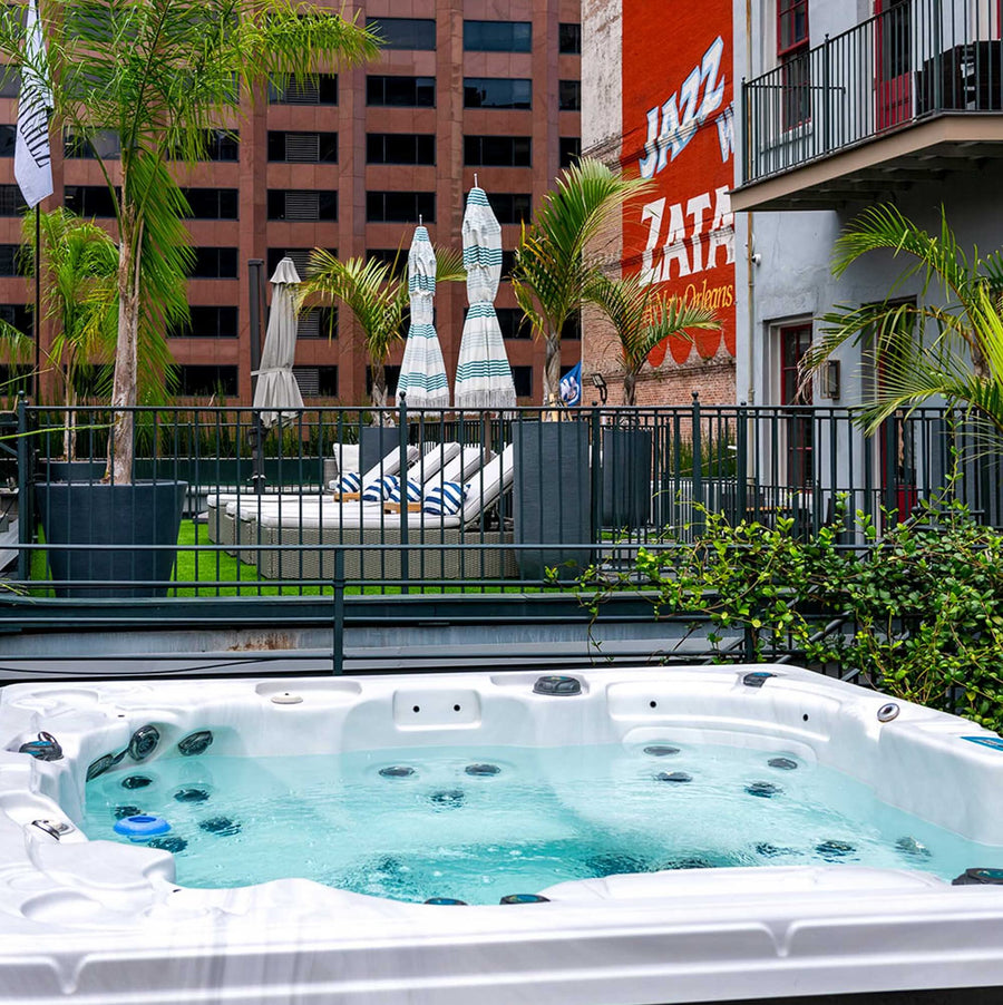 New Orleans Bachelorette Party Activity and Itinerary Ideas - Where To Stay - The Natchez Vacation Rentals - The BEST Bachelorette Party Guide