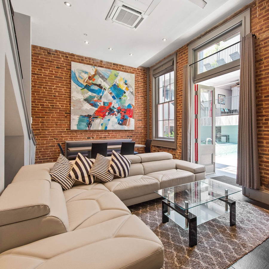 New Orleans Bachelorette Party Activity and Itinerary Ideas - Where To Stay - The Natchez Vacation Rentals - The BEST Bachelorette Party Guide