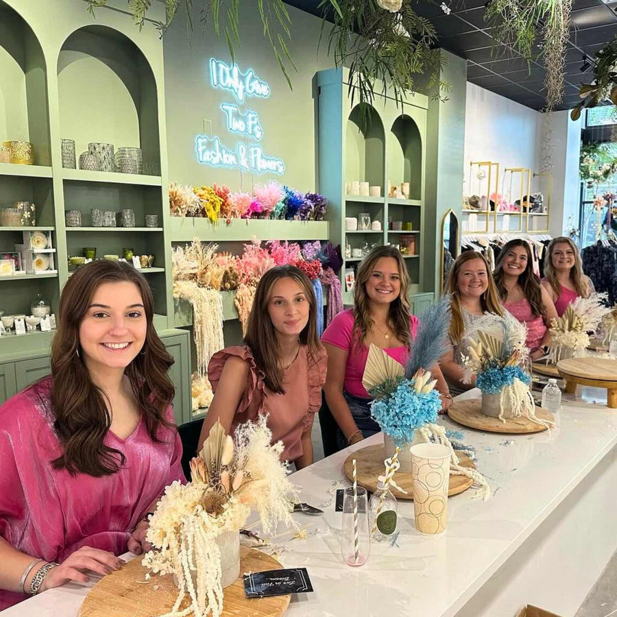 Savannah Bachelorette Party Activities & Itinerary Ideas | Syd Nichole Fashion & Flowers | Stag & Hen