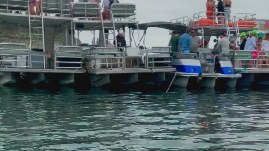 Party Boat with WakeLine Boat Rentals