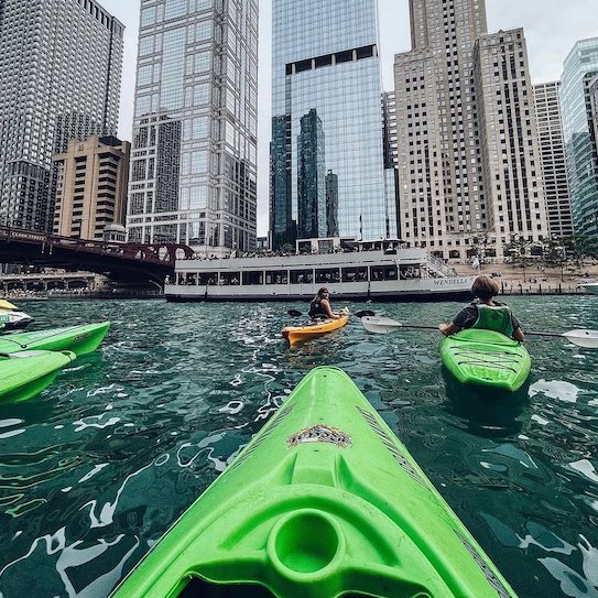 Bachelorette Party Ideas Chicago - Urban Kayaks