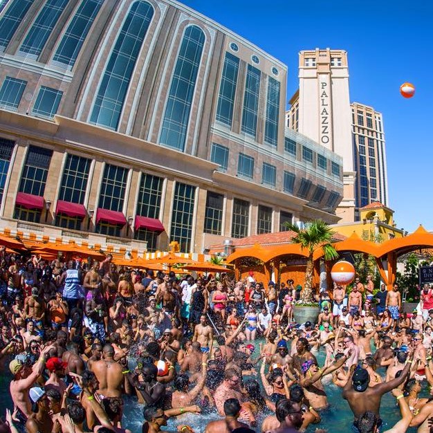 palazzo las vegas pool party